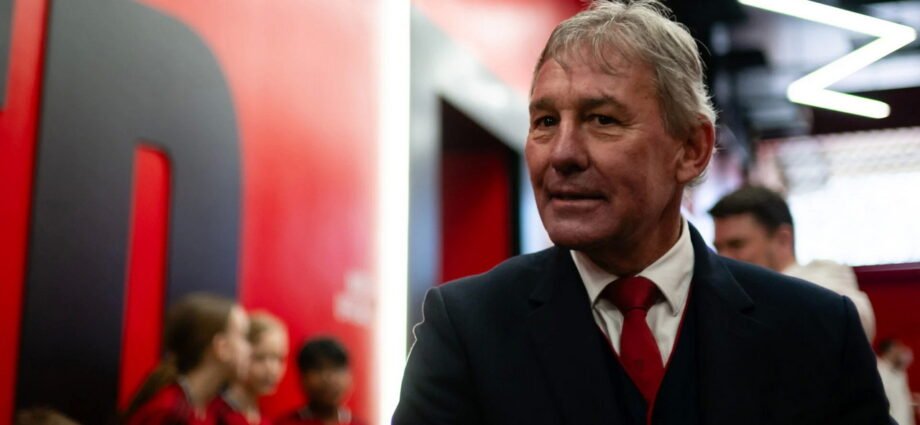 ร็อบสัน หวัง กาเซมีโร่ อยู่แมนยูต่อ ชี้ทีมยังต้องการตัว