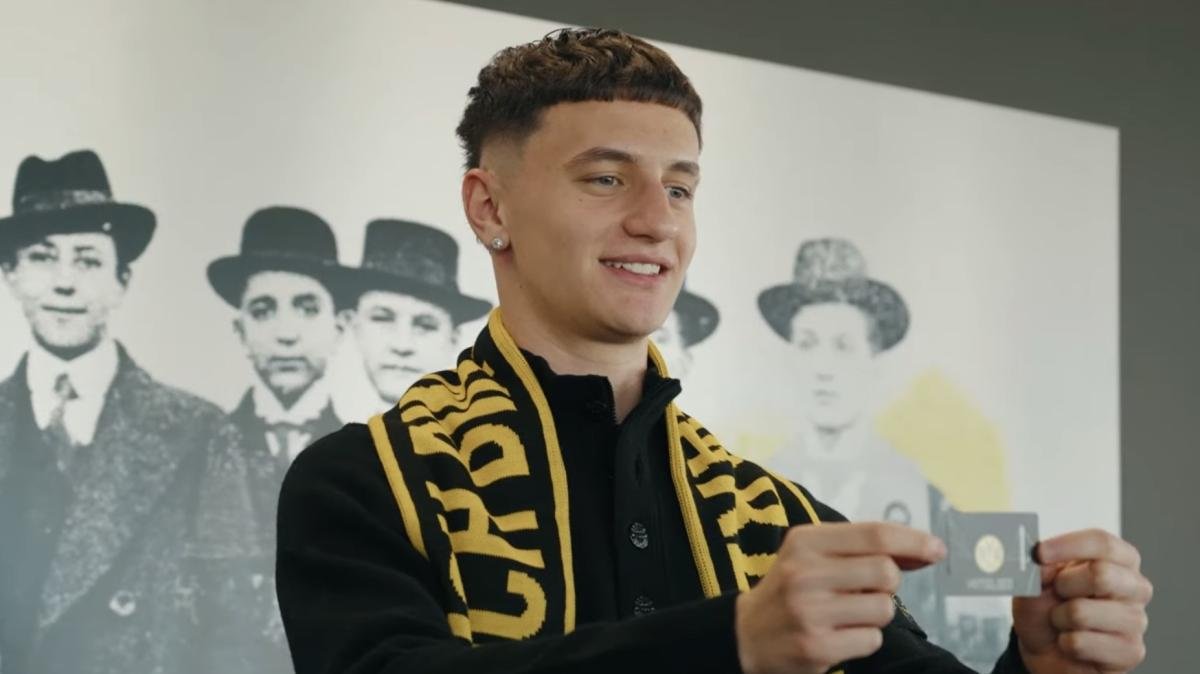 ล็อกตัวอนาคต! ดอร์ทมุนด์จับ 'เรจจานี่' ต่อสัญญาอาชีพระยะยาว