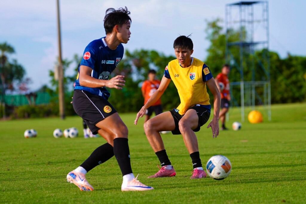 ทัพนักเตะทีมชาติไทย U19 ลงฝึกซ้อมอย่างมุ่งมั่นเพื่อเตรียมสู้ศึกชิงแชมป์อาเซียน 2026 ที่ประเทศอินโดนีเซีย