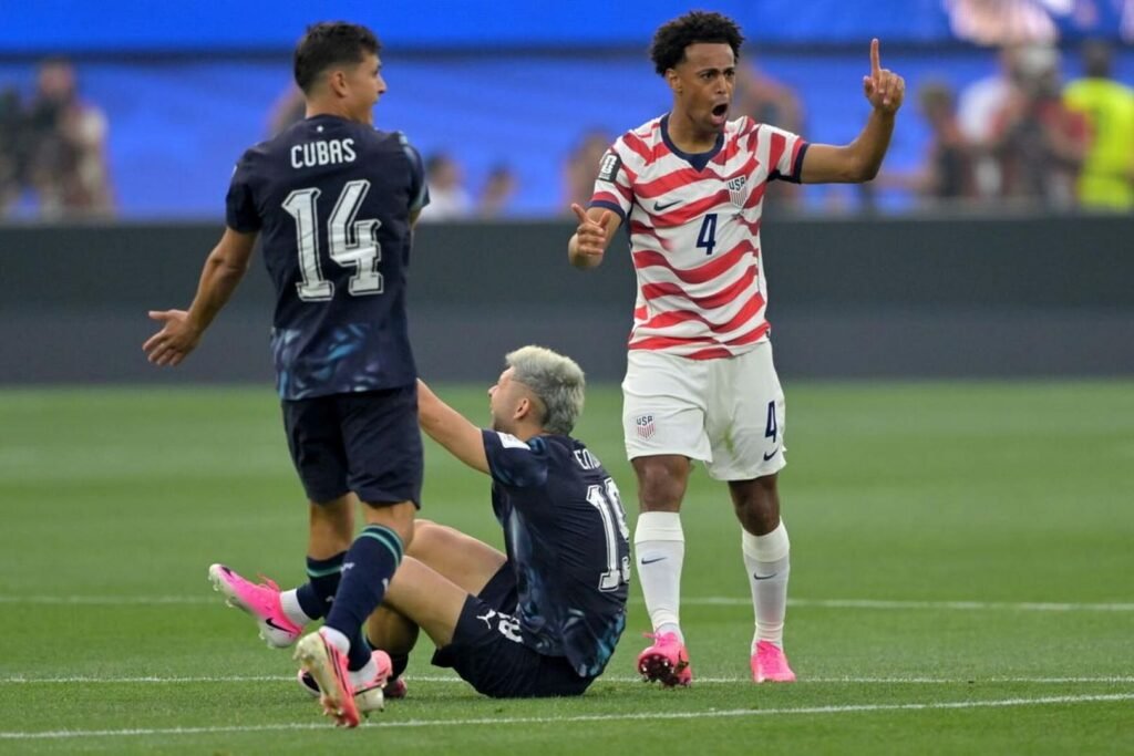 Tyler Adams 1