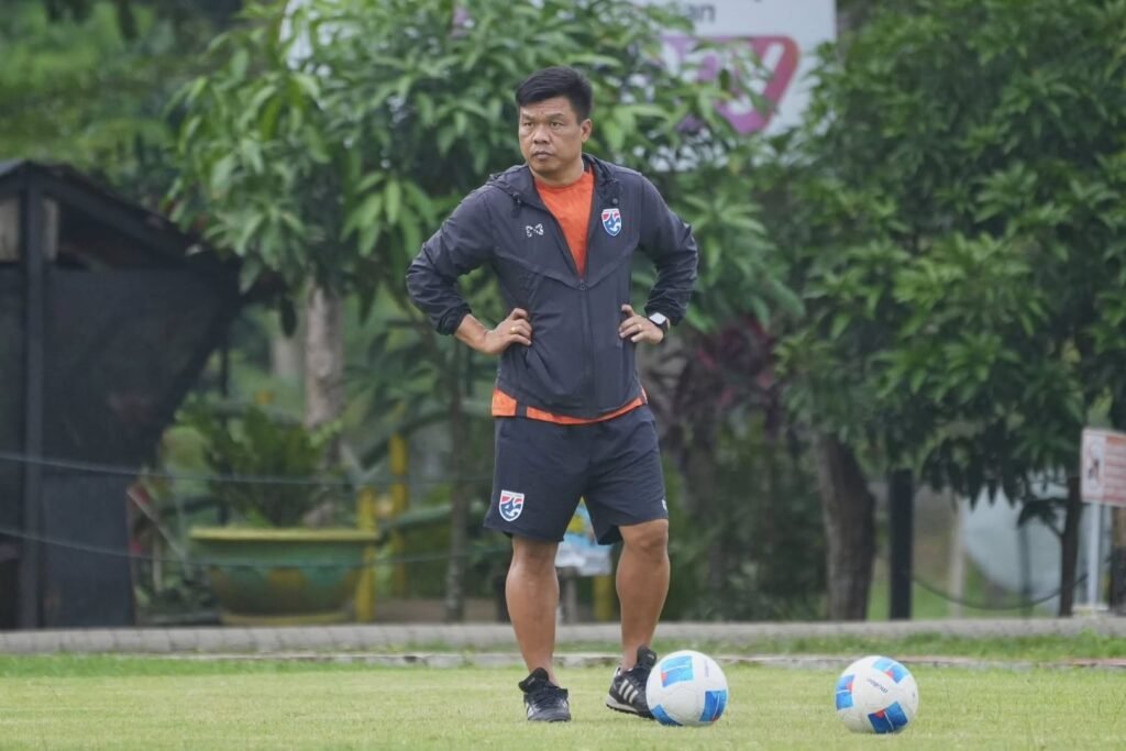 'โค้ชโบ้' เน้นทบทวนแทคติก-ลูกตั้งเตะ หวังประเดิม 3 แต้ม