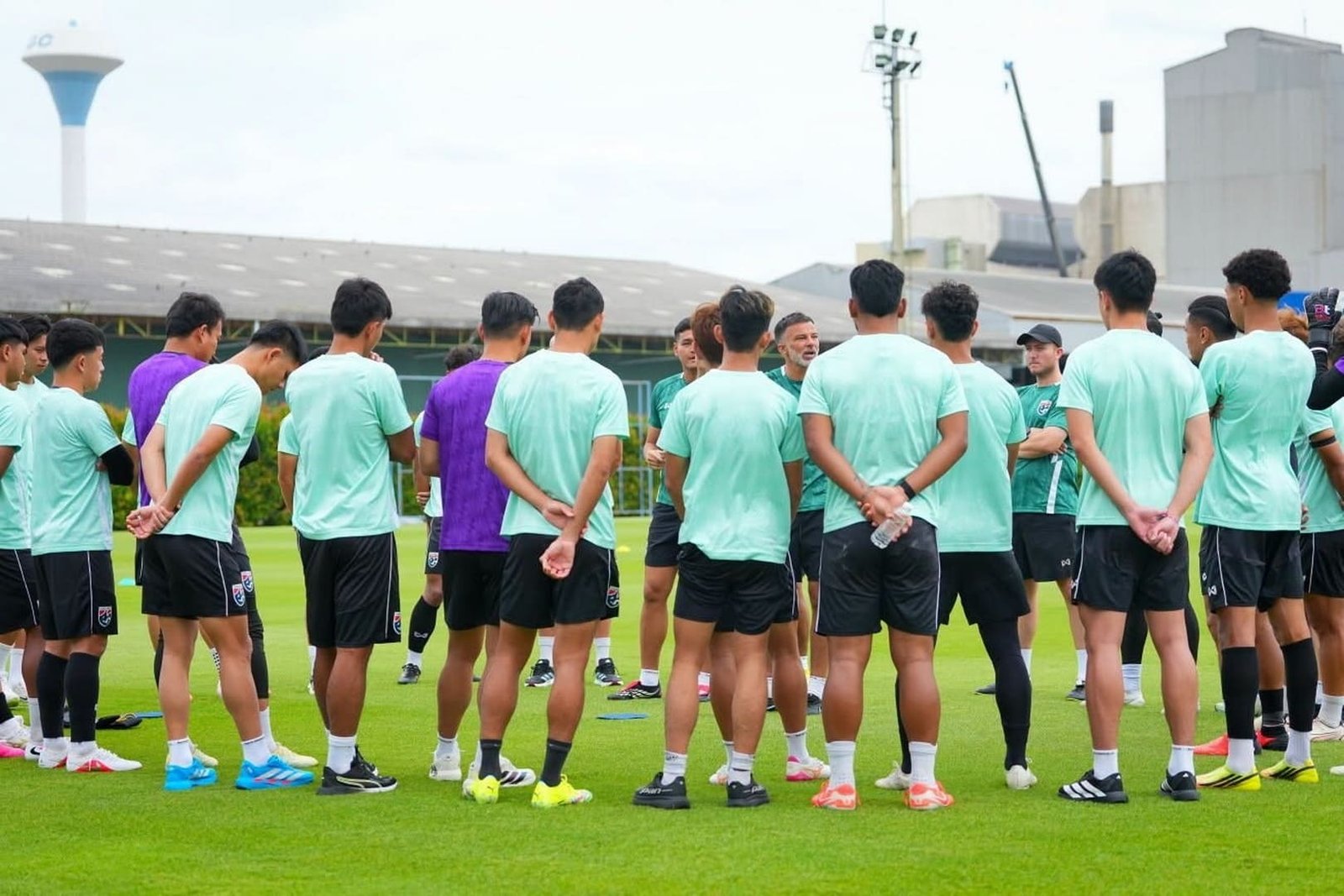 เร่งฟื้นฟูร่างกายสดชื่น! ทัพช้างศึก ทีมชาติไทย ปรับแผนซ้อม ณ BGTC 3 รับมือศึกใหญ่รอบชิงชนะเลิศ