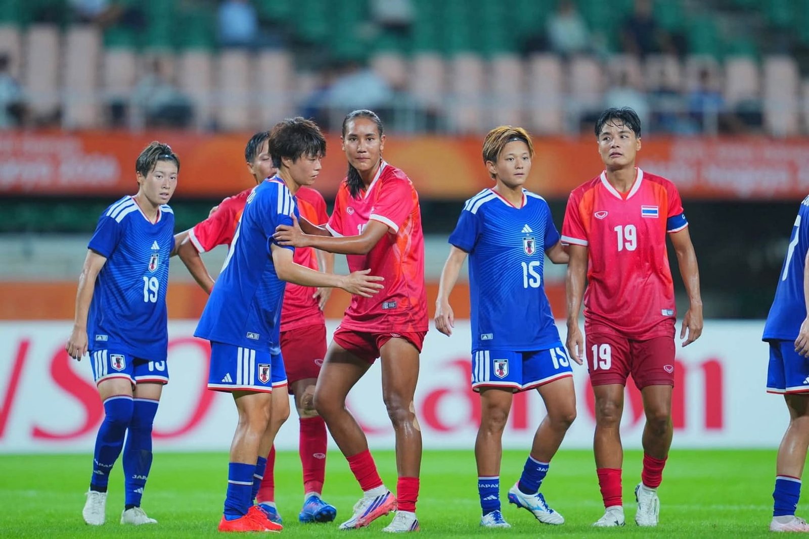 ทัพชบาแก้ว ฟุตบอลหญิงทีมชาติไทย ต้านความแกร่งไม่ไหว พ่ายเจ้าภาพ ญี่ปุ่น 0-8 ประเดิมนัดแรก เอเชียนเกมส์ 2026 เตรียมแก้ตัวดวล ไชนีส ไทเป 17 ก.ย. นี้