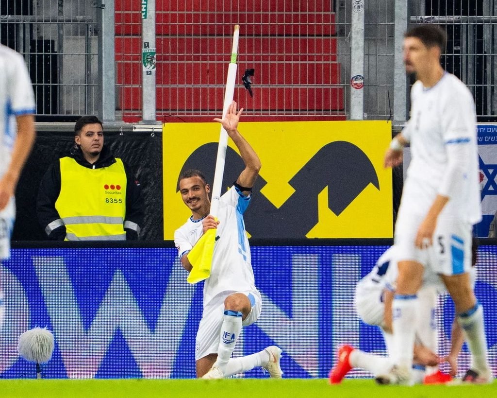 israel red card 2