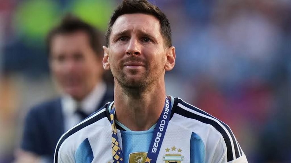 messi 3 2