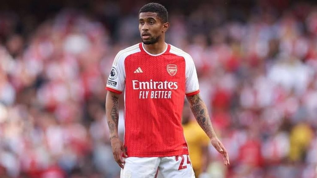 reiss nelson 4