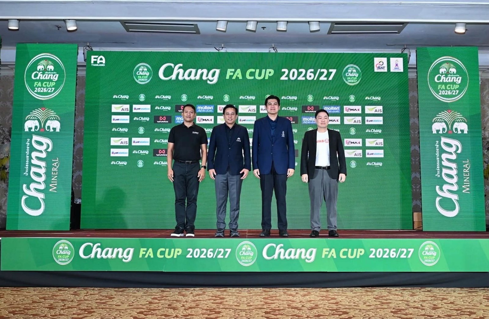 เปิดโปรแกรม ช้าง เอฟเอ คัพ 2026/27 รอบ 64 ทีมสุดท้าย แข่งขัน 20-22 ตุลาคม 2569 เช็กคู่แข่งขัน เวลาเตะ สนาม และช่องถ่ายทอดสดที่นี่