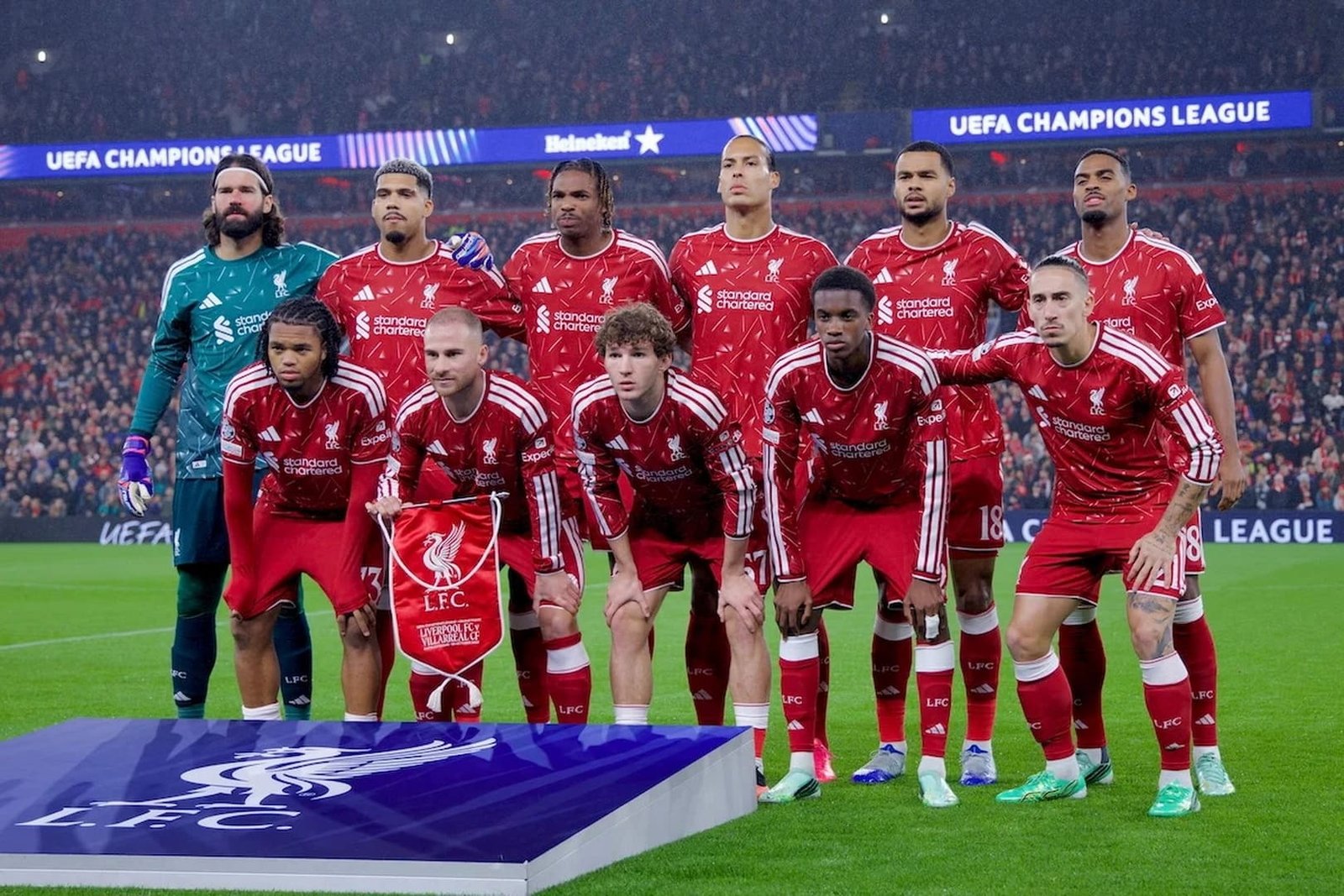 อเล็กซิส แม็ค อัลลิสเตอร์ ฉลองประตูให้ลิเวอร์พูลในเกมชนะบียาร์เรอัล 4-3
