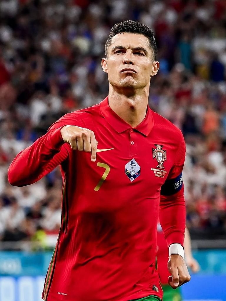 ronaldo 1 1 768x1024 1